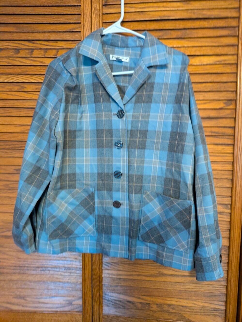 Pendleton Women's 100% Virgin Wool Blue And Black Plaid Blazer Size Medium